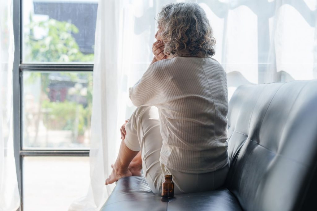 Declining seniors living alone in Florida; assisted living and heart health